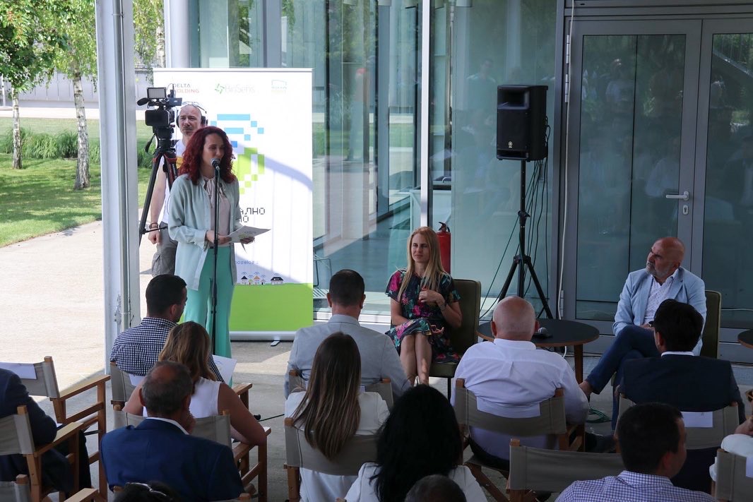 MokrinHouse's tweet photo. U utorak 24. maja u 12 časova obeležili smo svečanim događajem početak projekta #DigitalnoSelo koji realizujemo zajedno sa #BioSenseRS  i kompanijom #DeltaHolding👇🏻 https://t.co/TdJDpxLFWH