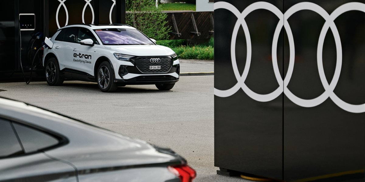 Audi tweet media