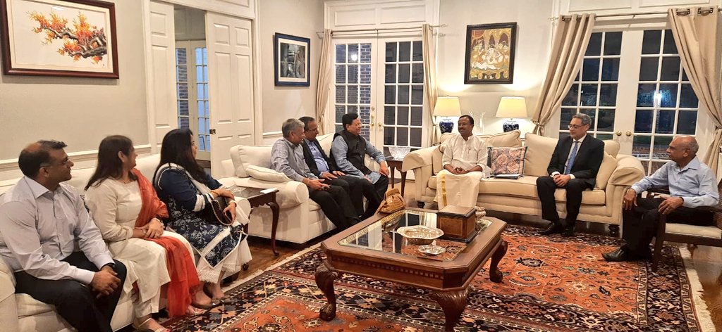 VMBJP's tweet photo. Met representatives of Sewa International USA at Houston. 

Was briefed about their activities &amp; plans in the US &amp; other countries in Disaster Relief, covid management, Family &amp; Child welfare. 

Appreciated their contributions during evacuation of Indians stuck in Ukraine. https://t.co/jhiaTyUZKh