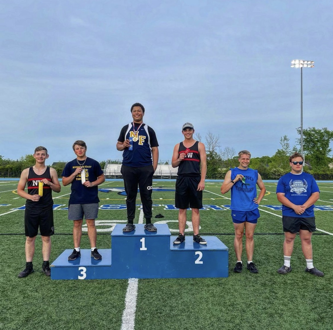 KenTonAthletics's tweet photo. Congrats to our Bulldogs and Blue Devils on their performances in yesterday’s NFL Championship! 

S.Morris (KE) 1st 3200m
Stinner (KW) 6th 3200m
Bieron (KW) 1st 800m
H.Morris (KE) 2nd 800m
Roland (KE) 4th 800m
Sujka (KE) 5th 800m
Fink (KE) 3rd Discus
Donnellon (KE) 1st Shot put https://t.co/K6LoYbXq0v