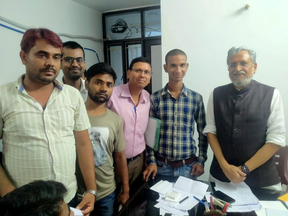 btetctet's tweet photo. शिक्षक बहाली की मांग को लेकर @SushilModi से मिले शिक्षक अभ्यर्थी । पिछले 17 दिनों से आंदोलन पे बैठे है शिक्षक अभ्यर्थी https://t.co/pFhAXYH1eZ
