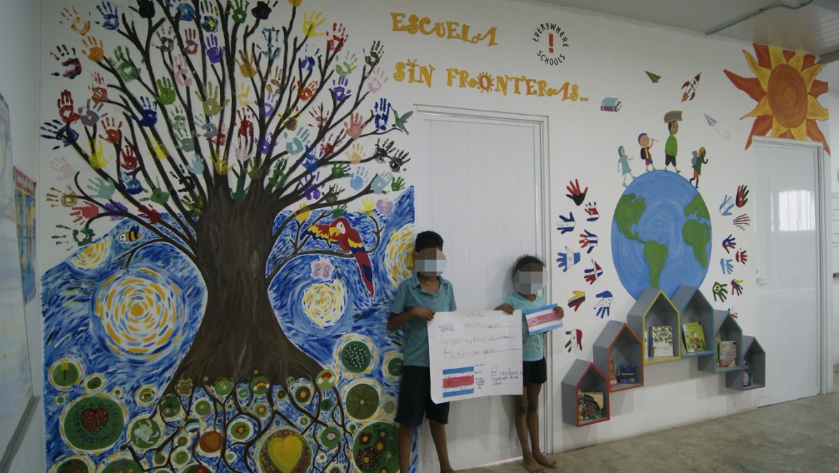 Hospitalidad y Solidaridad A.C. (@alberguehys) on Twitter photo Esta semana algunas #NNA compartieron sobre sus países con niñxs de <a href="/EscolaProjecte/">Escola Projecte</a> en #Barcelona.😁
Hablaron de música, tradiciones y símbolos/significados de sus banderas en un encuentro virtual reafirmando que nuestra escuelita no tiene fronteras. 🌎🙌🏽🌍
@everywhere_schools Esta semana algunas #NNA compartieron sobre sus países con niñxs de <a href="/EscolaProjecte/">Escola Projecte</a> en #Barcelona.😁
Hablaron de música, tradiciones y símbolos/significados de sus banderas en un encuentro virtual reafirmando que nuestra escuelita no tiene fronteras. 🌎🙌🏽🌍
@everywhere_schools