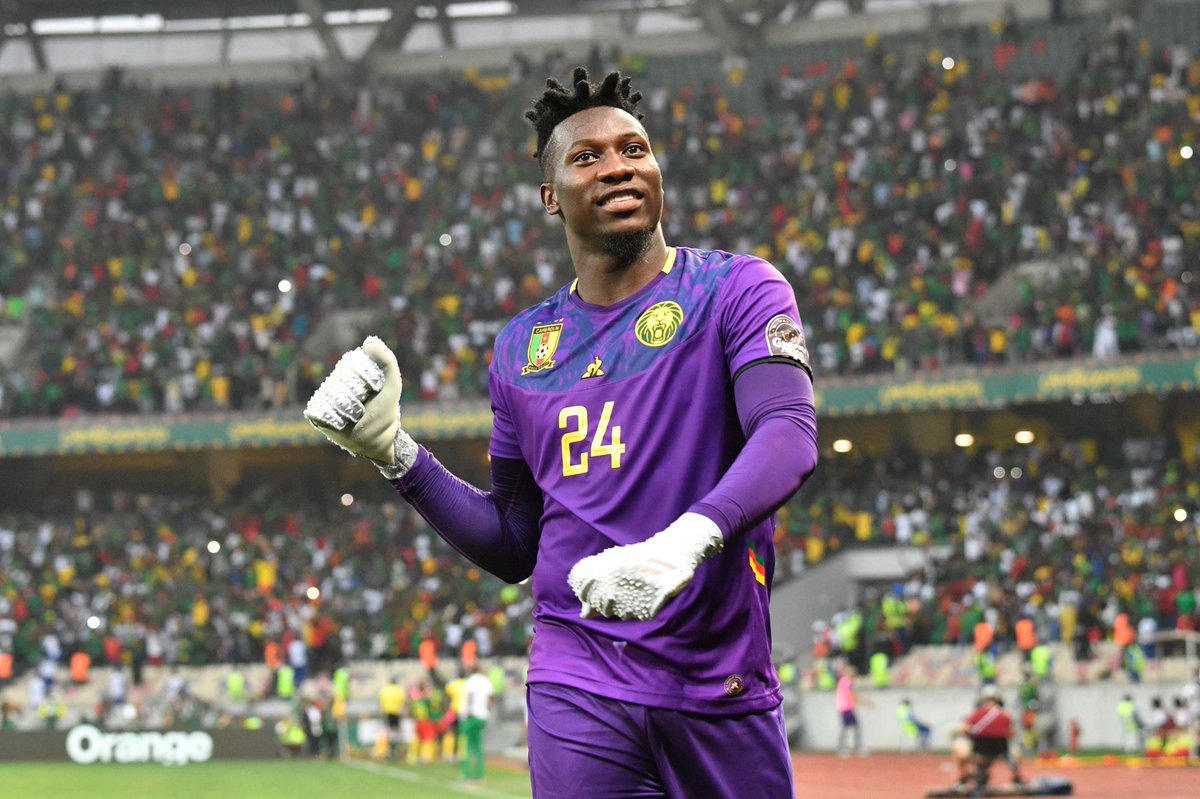 FabrizioRomano's tweet photo. André Onana has just arrived at Inter headquarter. The Cameroonian GK has already signed his five year deal with Inter, announcement soon. 🔵🇨🇲 #Inter @SkySport

Onana already completed medical tests in January, it’s done - also Handanović will stay at Inter with a new deal. https://t.co/ByGcatJKvP