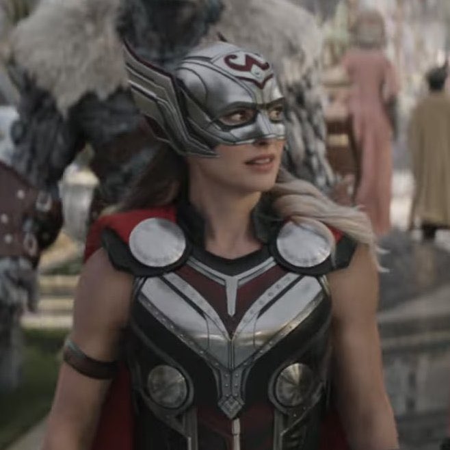 damo on X: Insane how Marvel are too obsessed CGI'ing everything that  they'd rather have Thor and Jane Foster look like Snapchat filters than to  wear an actual helmet lmao  /