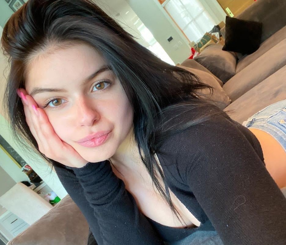 Ariel_winterr's tweet photo. Felt cute today😙🐰NOT as cute as baby yoda but that's okay because that amount of cute Is UNOBTAINABLE https://t.co/FLXRasHxs7