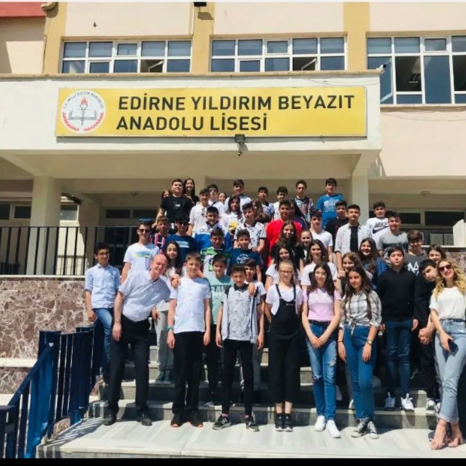 Okulumuz 7 ve 8. Sınıf öğrencileri ile beraber, Edirne Merkezde bulunan Ortaöğretim Kurumlarını ziyaret ettik. <a href="/Edirne_MEM/">Edirne İl Millî Eğitim Müdürlüğü</a> <a href="/Dr_Onderarpaci/">Dr. Önder ARPACI</a> <a href="/ipsalailcemem/">İpsala İlçe MEM</a> <a href="/smehmetengin/">Salih Mehmet ENGİN</a>