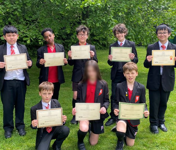 UoBSchool's tweet image. Number crunching at the UKMT Junior Maths Challenge.  28 Yr 7 &amp;amp; 8 pupils took part, with a number of pupils achieving silver &amp;amp; bronze certificates - including a gold for Daniel in Yr 7 - the highest in UoB School history! 👏@UKMathsTrust #TeamUoBS #SuccessfulScholars #mathsolvers