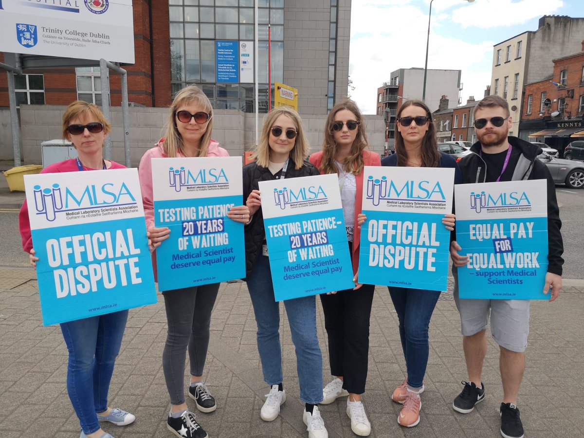#MedicalScientists are taking Industrial Action to resolve 20% unfilled posts, pay parity, career development and increasing demands in laboratory medicine🔬 @MedLabAssoc is seeking meaningful talks with the @HSElive and @roinnslainte to resolve the #MedicalScientists dispute🥼