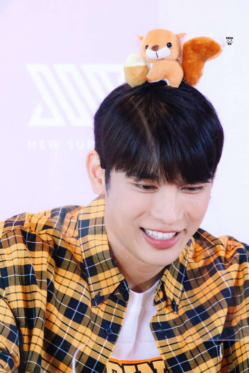MOA_KK's tweet photo. มิวมิวอ่ะน่ารักที่สุดในโลกเล้ยยยยยยย🐿🤏🏻💕☺️

@MSuppasit
#MewSuppasit 
#มิวศุภศิษฏ์ 
#OurTime
 #FansignNCallsignOfMSS https://t.co/aylz7aFlVA