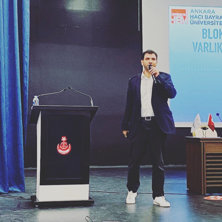 kendi adıma da çok şey öğrendiğim ve farklı perspektifler kazandığım bir gün oldu, değerli hocalarıma ve <a href="/TahtAHBV/">AHBV Hukuk- TAHT</a> topluluğuna teşekkürler, umarım benim de katkım olmuştur.
sıradaki eser tüm kriptoseverlere gelsin.