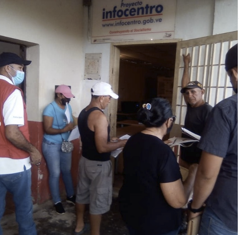 nuevodiaenlinea's tweet photo. #NuevoDia | Productores de #Tacuato, participaron en la jornada de registro en el #INSAI y el #RUNSAI que organizó la Alcaldía de Carirubana. #Falcon
Más detalles AQUÍ https://t.co/XUeifzG82d | #NuevoDía #NoticiasNuevoDía https://t.co/EuezUe264z