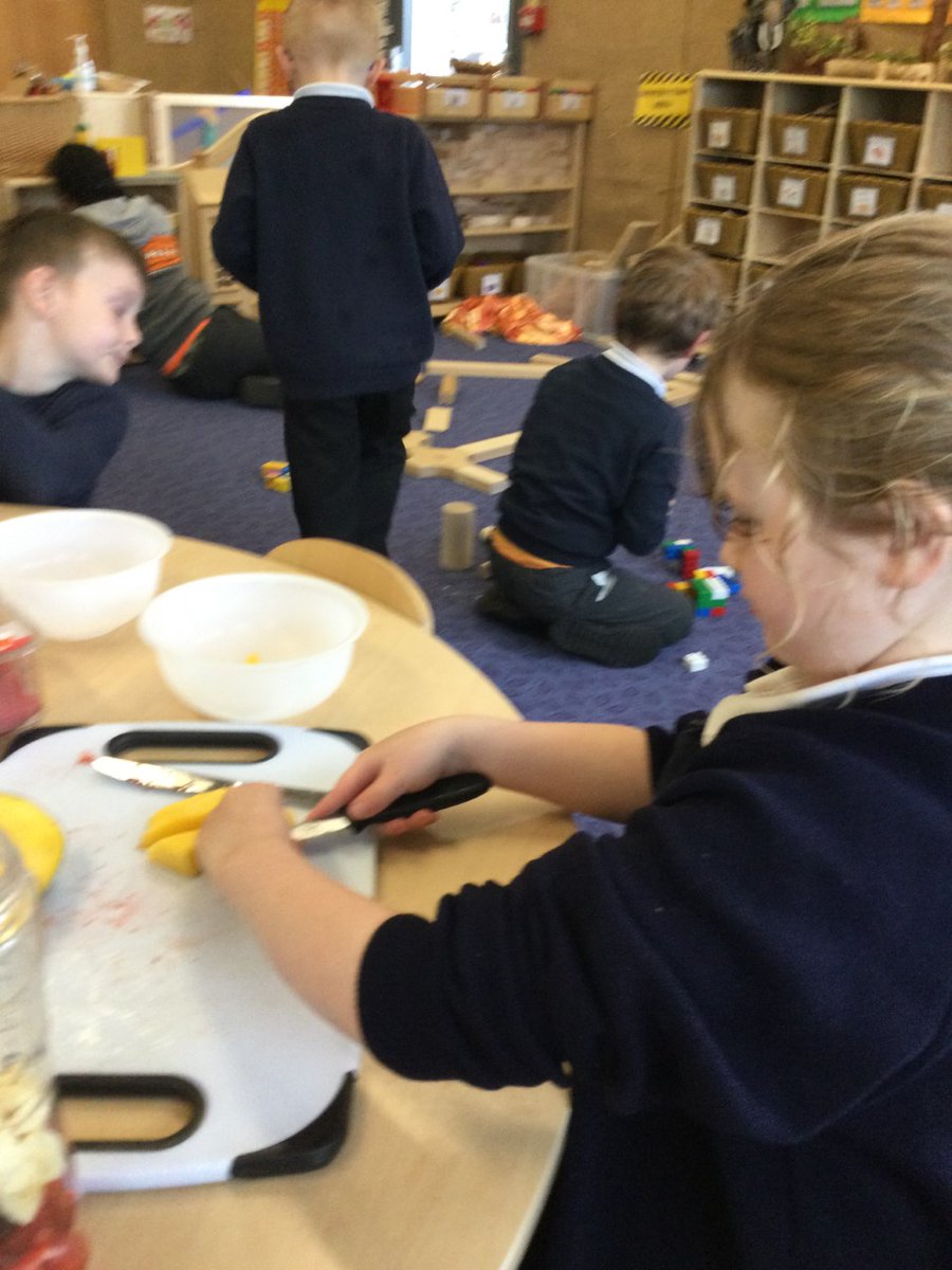 msargyll's tweet photo. Thank you Ardrishaig Primary for sharing your lovely photos of your pupils using surplus fruit & vegetables donated by our local @coopuk store in Lochgilphead, an #msargyll project in partnership with @Act. Pupils learned cutting skills to make fruit cocktails and smoothies. Yum! https://t.co/vkcoTZRzIY