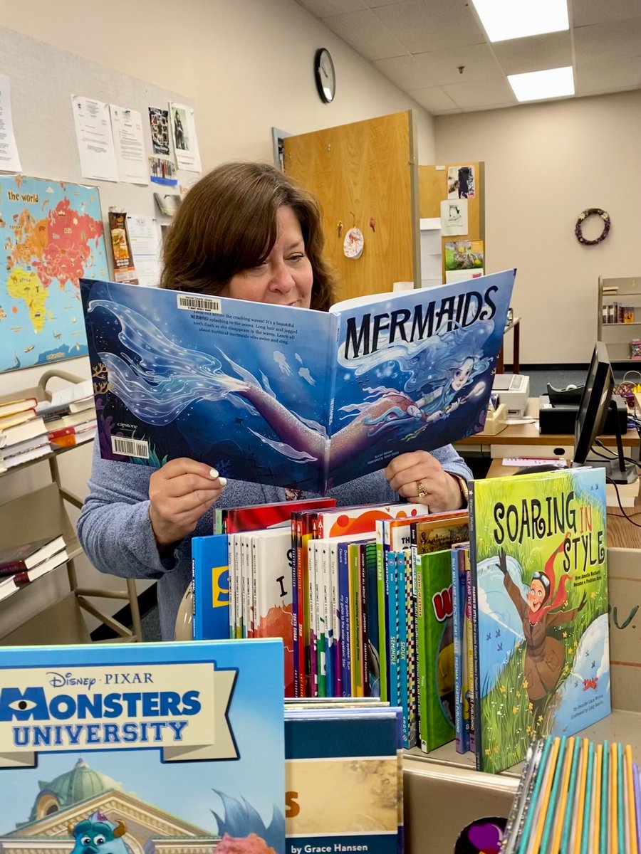 mclsnj's tweet photo. Staff from MCL's Acquisitions & Cataloging Department took us up on our #getcaughtreadingchallenge this week by getting #caughtreading #books with cool covers! Take a look...
#getcaughtreadingmonth #njlibraries #lovetoread #readers #booklovers https://t.co/642Y2zK5Km