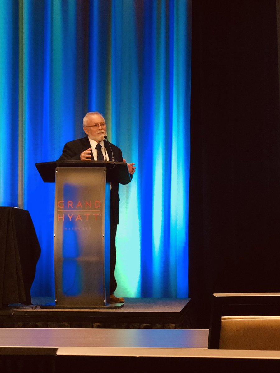 Wonderful way to start day 2 at #ASRI2022 with a compelling talk by <a href="/GilMorYale/">Gil Mor</a>! Can’t wait for what the rest of the day will bring 
#excited #science #inspiring