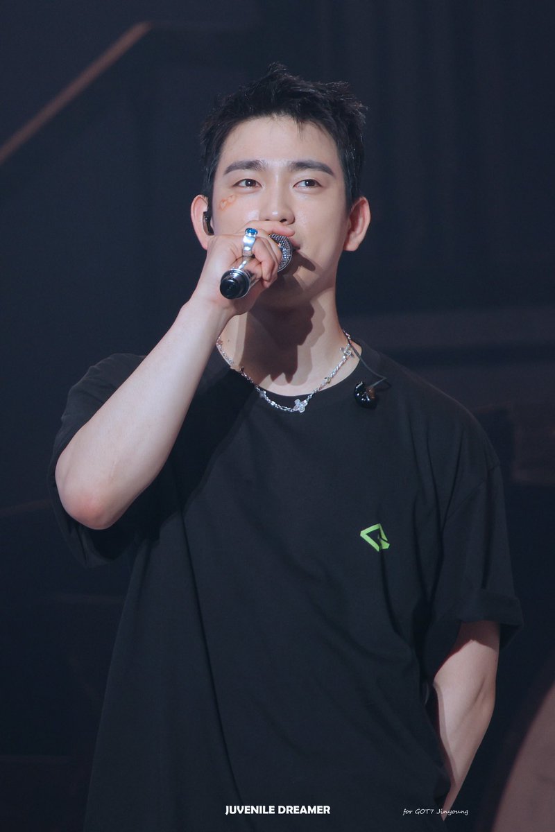JD940922's tweet photo. 220522 GOT7 HOMECOMING FanCon
💚💚💚💚
#GOT7  #갓세븐  #박진영 #Jinyoung  
#GOT7HOMECOMING https://t.co/uBk03dZrfU