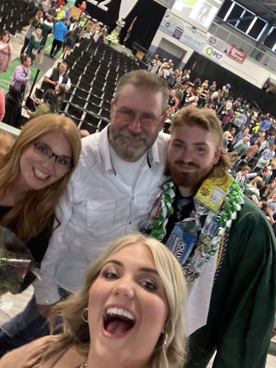 LoganSimpson73's tweet photo. What a week - Officially done with high school, had regions track meet and then an awesome weekend with the family.  God is GOOD! https://t.co/Fs5JWDyKch