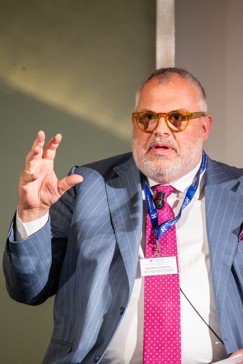 Ambrosetti_'s tweet image. &quot;la #tecnologia non si può sostituire all&apos;impianto legislativo ma per semplificare occorre eliminare la sovrapposizione di leggi nel corso del tempo causate dall&apos;incapacità dell&apos;#Italia di pianificare&quot; 
#TechForum2022PA #TFW2022 @MicheleFioroni