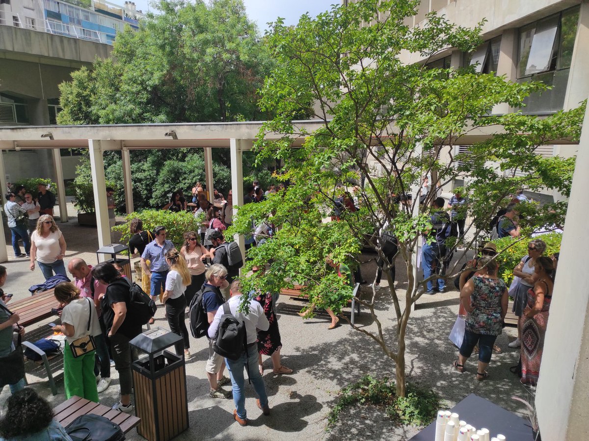 AlainFAYOLLE1's tweet photo. #clubU #apogée @Amue_Com l'heure de la pause déjeuner a sonné avec la poursuite des échanges informels si importants #presentiel 
Merci @univamu pour votre accueil 👌🙏 et ce joli 🌞 https://t.co/WcE9NpNwyr
