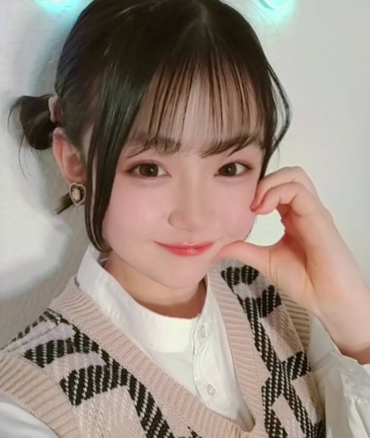 BishoujoKoshien's tweet photo. 【エントリーNo.34】

■名前
渡邉 希音

■アカウント
@nene_0610_2006

🌬投票方法🌬
①このツイートを引用RT☝️🔁
引用RT=10ポイント

②投票券＆冊子のギフト購入でポイント獲得https://t.co/wsEcIijaWy

🔥入賞特典🔥
グランプリ🏆：ソロ写真集出版

#美少女甲子園 https://t.co/ccEePWcloa