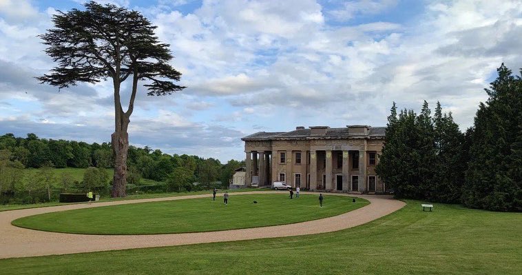 First day at The Grange yesterday, what an amazing venue and location! So beautiful! <a href="/GrangeFestival/">The Grange Festival</a> #Macbeth #YeomenoftheGuard #Chorus2022