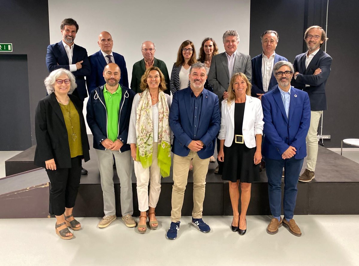 barcelonactiva's tweet photo. En la trobada hi participen els 12 centres i parcs tecnològics següents:👇
🧪💻 @ParcUPC, @PCB_UB, @UPFBarcelona, @BSP_en, @LaSalleTechnova, @Leitat, @Eurecat_news, @TecnoCampus, @the_prbb, @EsadeCreapolis, #ParcTecnològicDelVallès i #ParcTecnològic de @barcelonactiva. https://t.co/2dqqfAk9JZ