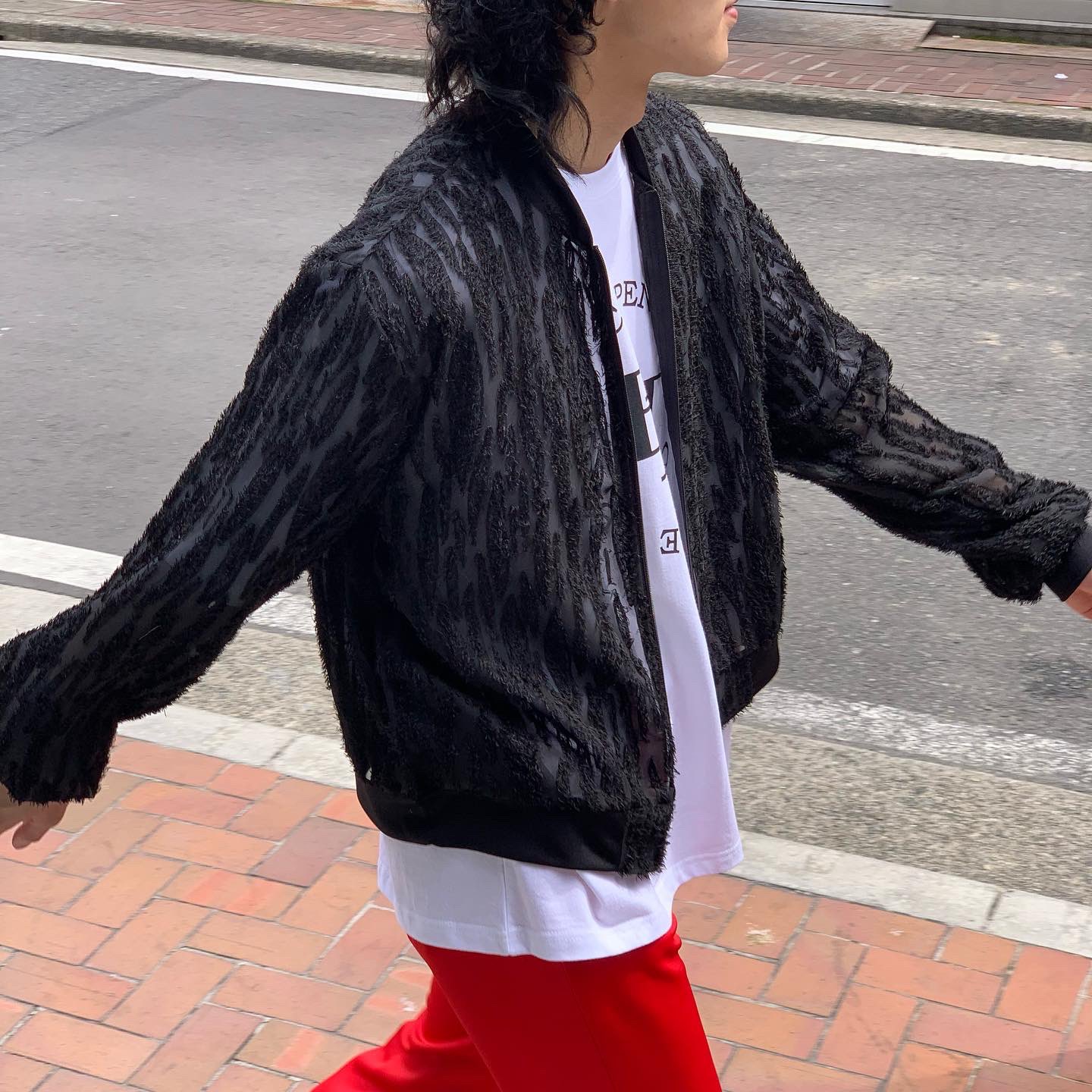 Onewill See Through Blouson Black White メンズアイテムでは珍しい シースルーブルゾン Teeシャツにサラッと羽織るだけで こなれた雰囲気に 韓国ナムジャに大人気の トレンドアイテムです 名古屋 大須 韓国 ファッション 大須 韓国の服が買える