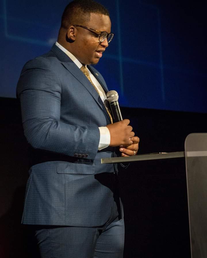 glorychurchww's tweet photo. It is the function of the prophetic ministry to put in our carnal heads the thoughts of God; Therefore,  revelation's aim is to bringforth the human mind into alignment with the mind of God.

#theprophetthefaith
#soundword #soundmind https://t.co/3jmUa00JQ5