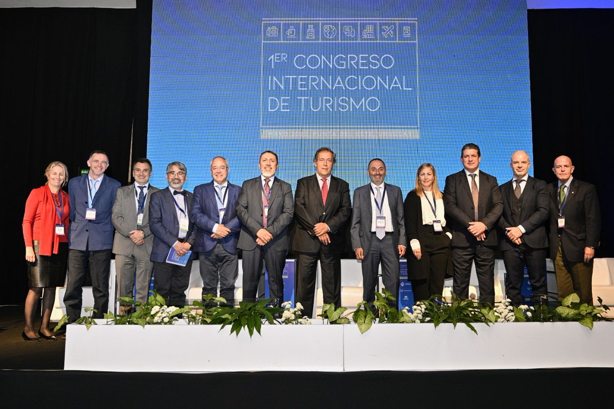 Reunión del grupo Tourism, Travel and Hospitality Law en el marco del Congreso Internacional de Turismo en Uruguay. Mayo 2022.                 tourismlaw.pt