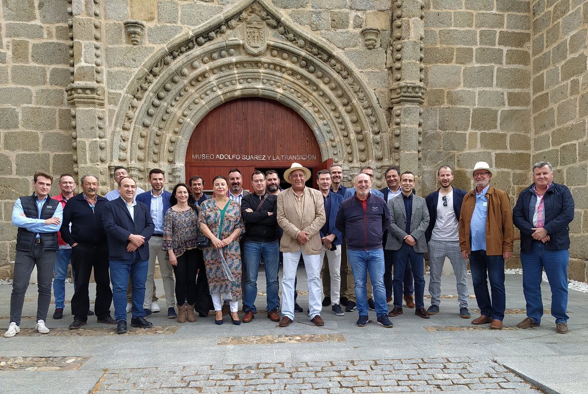 🍇🍷Un orgullo para nosotros ser en el día de hoy sede de la Reunión de los Consejos Reguladores del #Vino de #CastillayLeón.

#DOPCebreros #Ávila #SierradeGredos
