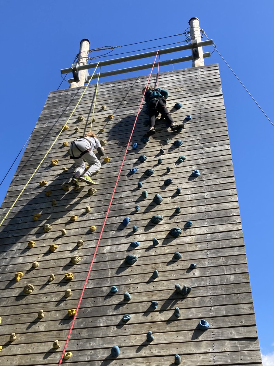 ManorHseSchool's tweet photo. Fabulous climbing from Year 6 this morning on the climbing wall. #IndividualChallenge https://t.co/o7yjWRVqnn
