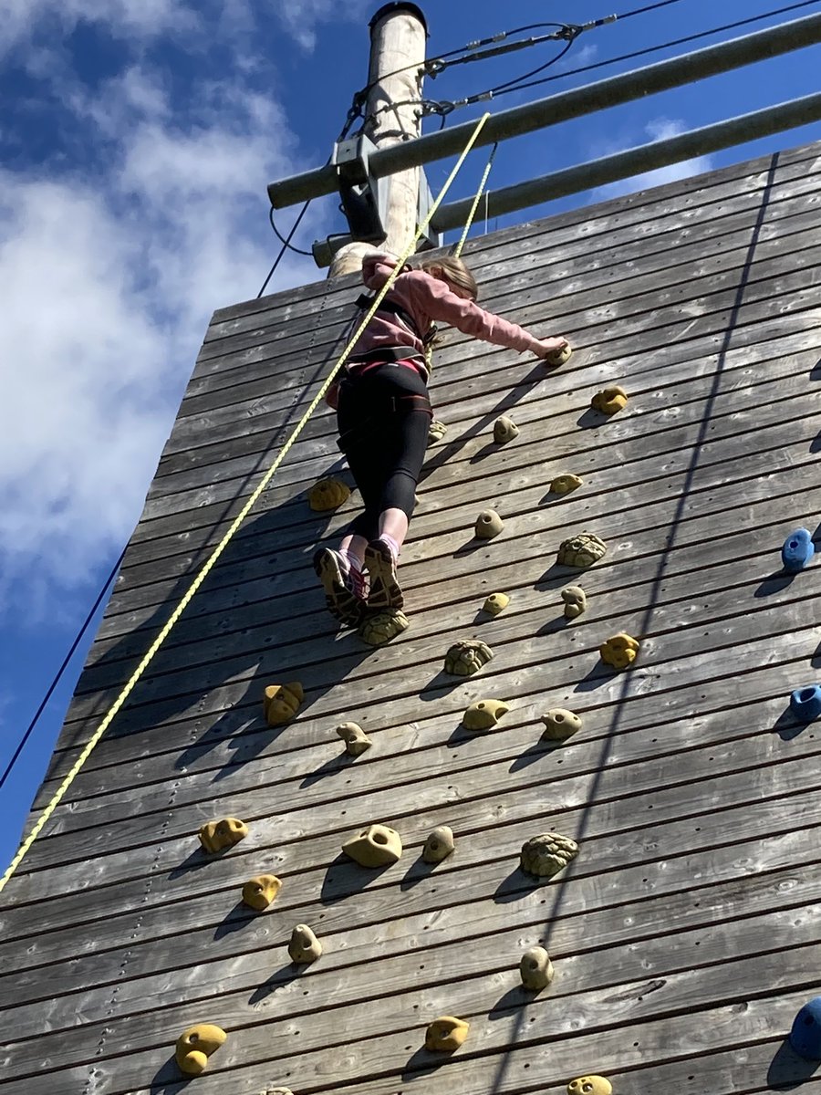 ManorHseSchool's tweet photo. Fabulous climbing from Year 6 this morning on the climbing wall. #IndividualChallenge https://t.co/o7yjWRVqnn