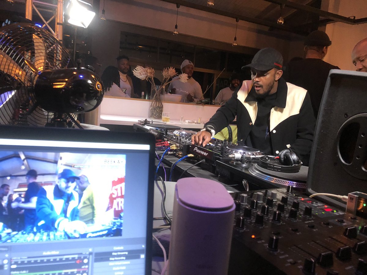 PhonicDreams's tweet photo. Live Streaming… we love it and doing the professional way 💯💥 #phonicdreams #livestreaming https://t.co/JZMMxlRWAk