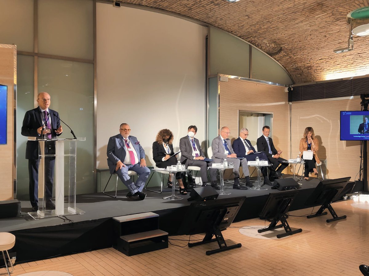 Ambrosetti_'s tweet image. Le gare #PA sono farraginose, ci sono rigidità ma non farle è peggio, il modello virtuoso è Amazon - #TechForum2022PA #TFW2022 Bernardo Giorgio Mattarella