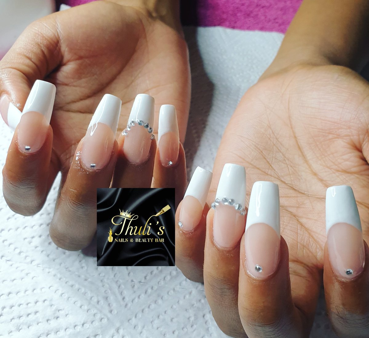 MasabataJeanet4's tweet photo. I'm baser in rustenburg
I do both gel and acrylic 
I work per appointment
Price list is on the last picture
#rustenburgnails
#GirlTalkZA 
#TheRiver1Magic 
#TheQueenMzansi 
#MphoXMaXhosa https://t.co/6i95Xu6pGS
