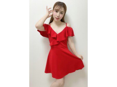 82info_'s tweet photo. ＼🍒FANZAアダルトオークション🍒／

#初川みなみ 写真展で着用した赤ドレス+サイン入りチェキ2枚
@hatsukawa_mnm

【終了日時】2022-05-29 23:00
【自動延長】あり

初川みなみちゃんより 引退記念写真展で着用した赤ドレスの出品♥️ 更に直筆サイン入りオリジナルチェキ2枚
https://t.co/wALanO0W5Y https://t.co/bGXnMz09fc