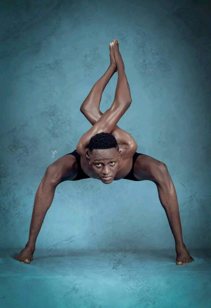 foodnutriution's tweet photo. SIERRA LEONE GOT TALENT.
LET'S SUPPORT THIS BROTHER SHARE AS MANY AS YOU CAN LET'S GET IT TO INTERNATIONAL πͺ BRAVE N LOYAL. S.L. TO INFINITYπππ
People call him Salone Chewing Gum π
#SLGOTTALENT
#BRAVE
#flexibilitychallenge
@meimadd https://t.co/XEVTO9e6mP