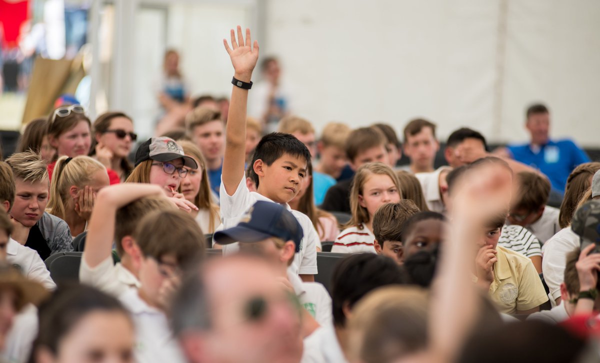 ChalkeFestival's tweet photo. Isn't this what learning history should be like?

https://t.co/1OfkfEasBg

#SchoolsFestival #CVHF #amazinghistory #history #schools #bringhistoryalive #getoutoftheclassroom https://t.co/N9m1bmos2V