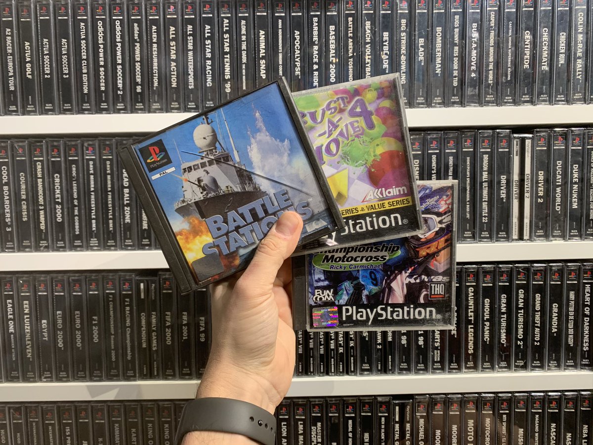 CollectorVault's tweet photo. #thekingoffighters 2002, another set of #neogeo #schockbox #collectoreditions got added to the Vault 🤘

#gamemuseum #videogames #gamecollecting #gameroom #retrogaming #nintendods #starwars #pcgaming #gameguide #ps1 #indie #limitedgames #raregames #snk https://t.co/RXkxDfXGzl