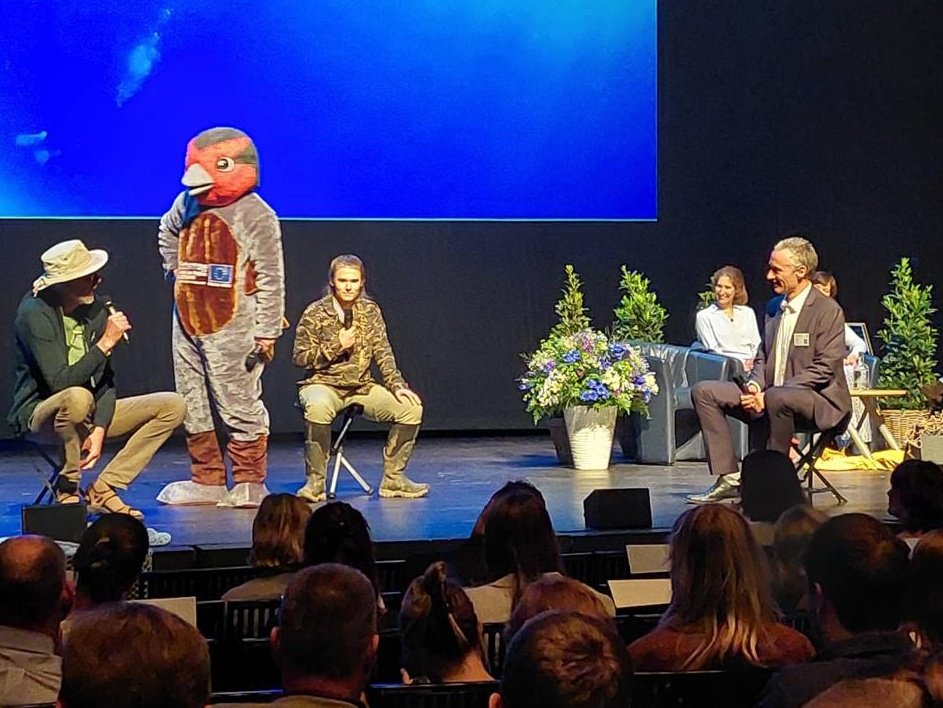 PARTRIDGE_net's tweet photo. Stage play of the fellowship of the #BEESPOKE #PARTRIDGE including the antisocial #conservationist, the grumpy #farmer and the senseless #politician and how the wisdom of Mr Partridge's three-legged stool helped them to come to their senses and cooperate to restore #biodiversity. https://t.co/DATIAb020h