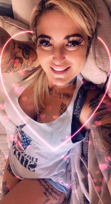 Good morning Pervs!!!! #Smile #BeHappy #blessed https://t.co/JAPCP8EEyg<a href="/tag/smile"class="tags">#Smile</a><a href="/tag/behappy"class="tags">#BeHappy</a><a href="/tag/blessed"class="tags">#blessed</a>