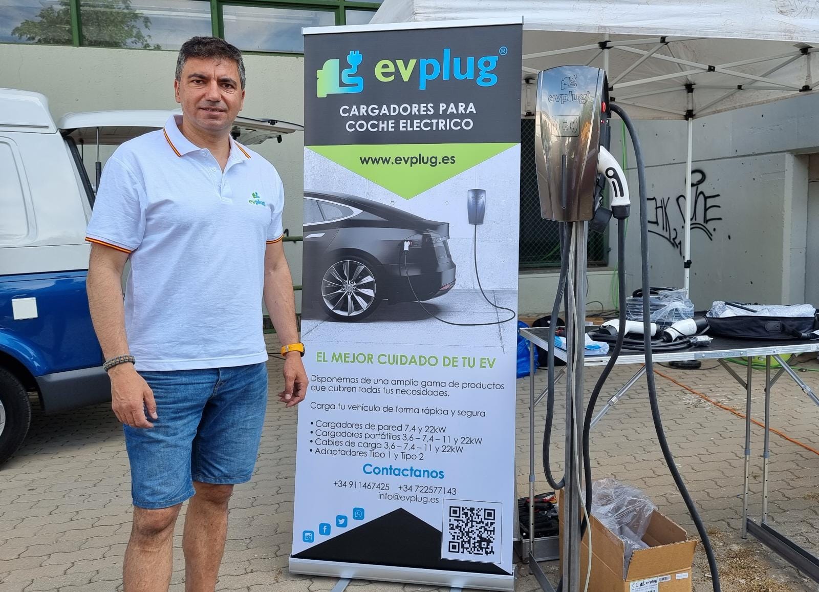 EVPLUG® Portable EV Charger for EV PHEV electric car, Timer, Variable  Power, 7,4 kW