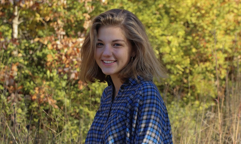 nccpletsgo's tweet image. Senior Spotlight Time!
Ellen Osterman is a first-year Counterpoint.
Plans After Graduation: Attend University of Cincinnati and study early childhood education with a minor in French!

#CpletsGO
#SeniorSpotlight
#ShowChoir
#ShowChoirLife