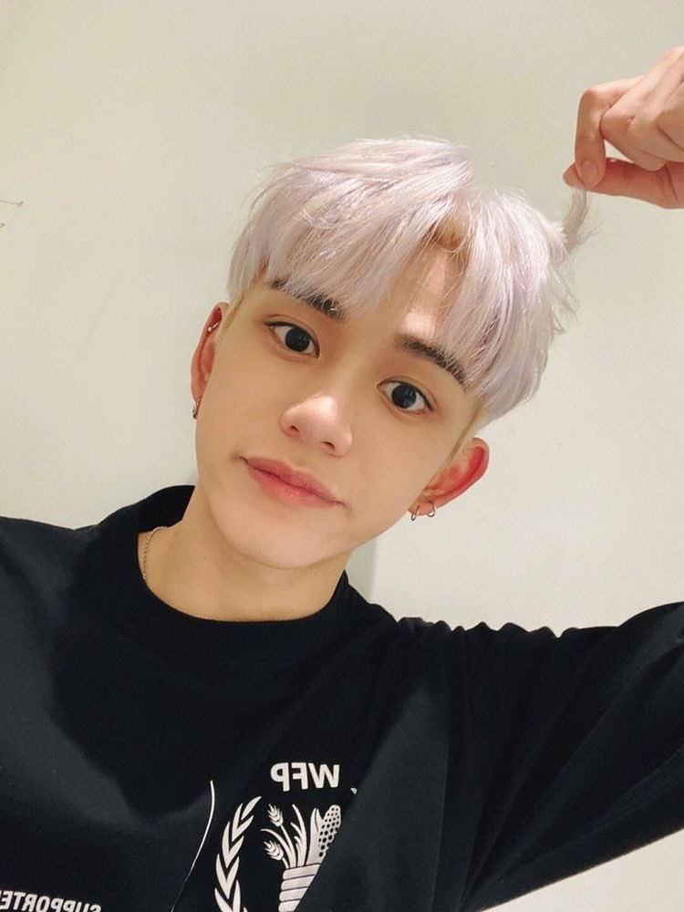 kikiki_yuki_'s tweet photo. бубуник сладусик
#wayv7 #LUCAS 
#LucasWeLoveYou #lucasback https://t.co/IzTC09HKGD