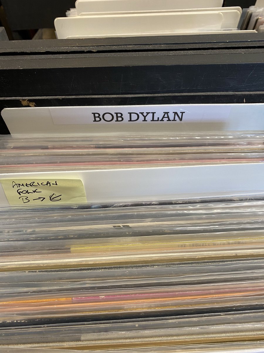 TimSmith2021's tweet photo. Going in…well, it is his birthday! 🎉#BobDylan #ModLang #Ludlow https://t.co/f7GMeUFCXK