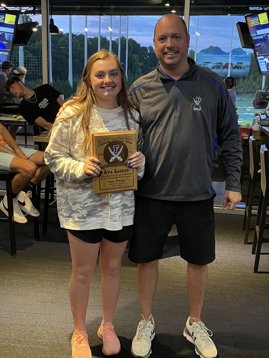 FCHSGolf1's tweet photo. Great time at Top Golf for our end of the year banquet! Congrats to our golfer of the year Ava Lackey and Cole Pittman. And to our seniors, you will be missed! 🏌️‍♀️🏌️‍♂️ https://t.co/puht5p8EOy