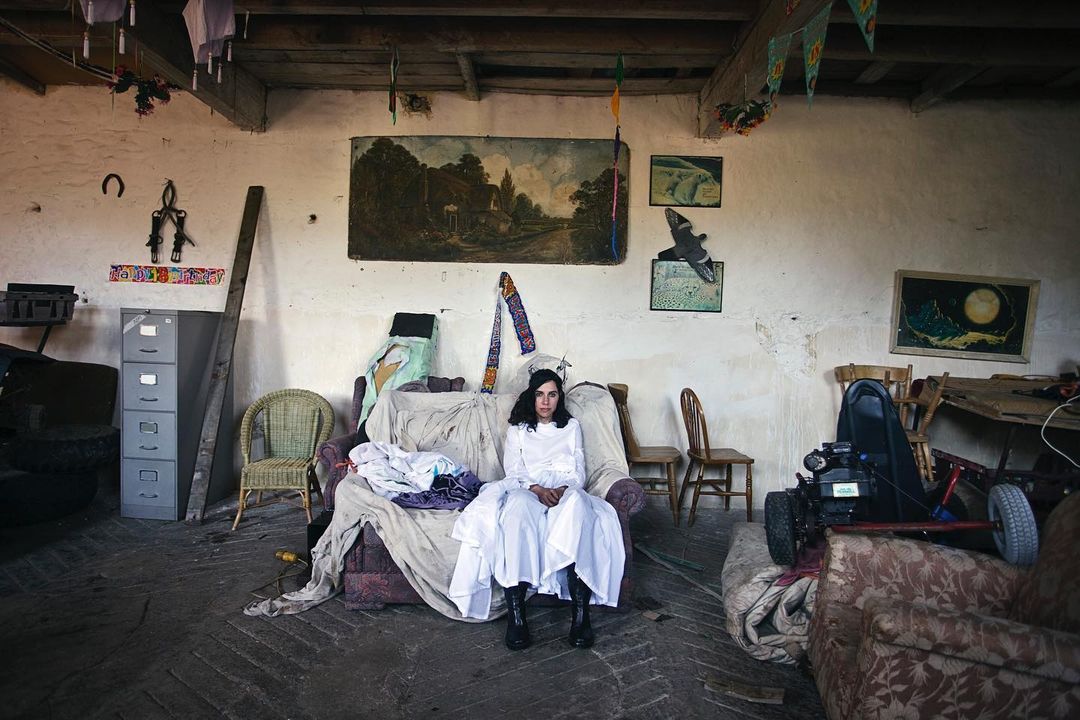 The West’s Asleep: PJ Harvey’s Let England Shake and Hope Six Demolition Project and Their Demos

<a href="/bartonmb/">Matthew Barton</a> continues his detailed exploration of <a href="/PJHarveyUK/">PJ Harvey</a>'s catalogue by delving into her two most recent albums and their demos

Dig in: bit.ly/3NxEy1v