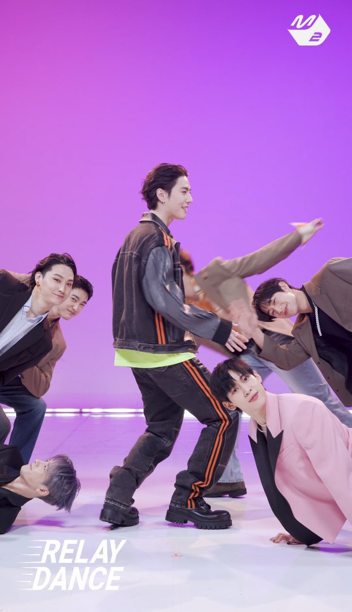 LauReacts7's tweet photo. feeling really sad for people who don't stan GOT7 at this point https://t.co/yPcr1Vq8aC