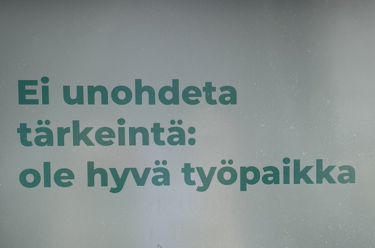 nooraviitanen's tweet photo. Työnantajakuva kumpuaa yrityksen sisältä. Kannattaa aloittaa olemalla hyvä työpaikka. Kiitos hyvästä puheenvuorosta @vilmaa @duunitori @Arvoliitto #työnantajakuva #työnantajabrändi #arvot #arvopäivä https://t.co/NH2uB4rJy6