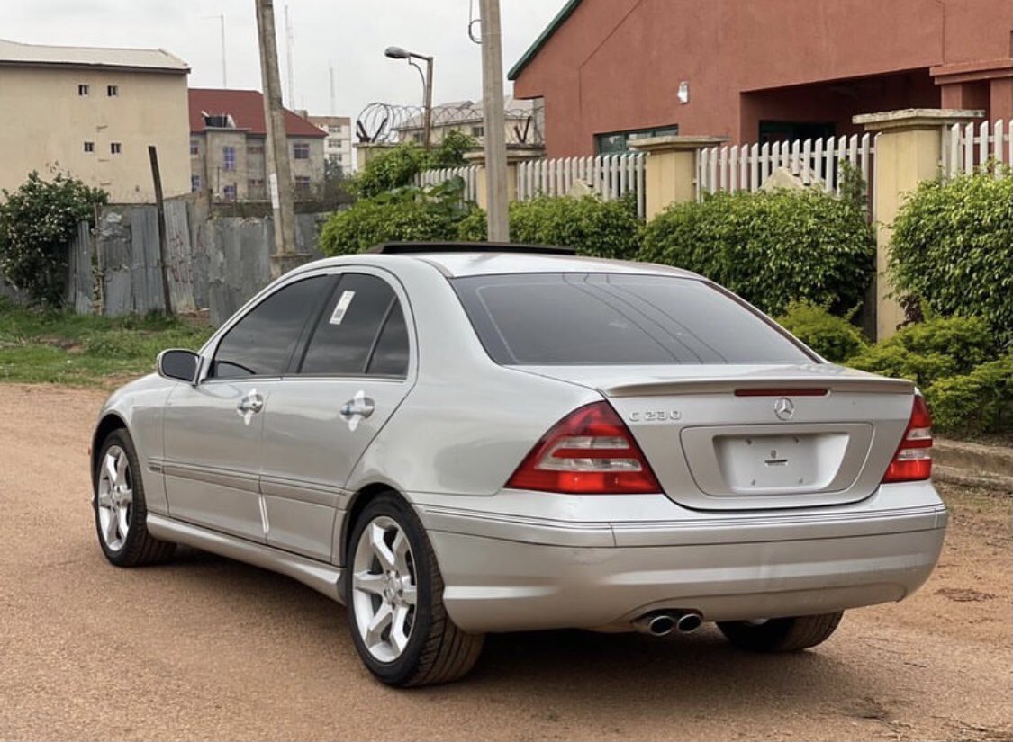 Automall_ng's tweet photo. Extremely clean used MERCEDES BENZ C230 2007 model
Original duty 
Price:2.2m
Location: Kaduna 
@__yellows @Yaksbrother193 @Mvnaaa___ @RahmahMlm 
#obasonjo 
#Northerners https://t.co/n401iFyPgt