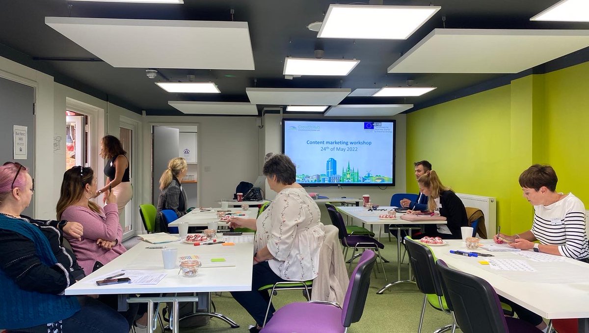 salisburyoffice's tweet photo. The Swindon &amp; Wiltshire Growth Hub are in The Paddock presenting a Content Marketing Workshop today.

Looking for a #meetingspace in Salisbury? Explore our space - https://t.co/aScypxJDBd

#salisburyofficespace #salisburymeetingspace #thegrowthhub #wiltshirebusiness https://t.co/3oquBFGMdi